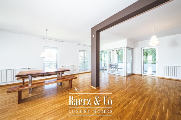 photo 7 Zagreb, Jelenovac, spacious three bedroom apartment with balcony and garden, with 2 garage, 202 m²