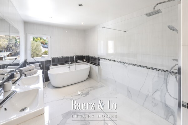 photo 24 Fréjus – Stunning 172 m² Villa for Sale 4 Bedrooms | Pool & Jacuzzi | Secure Private Estate