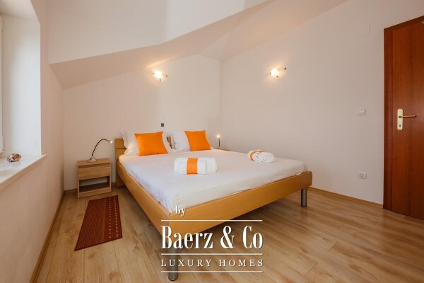 photo 15 Brač, Splitska, villa with pool first row to the sea, 180 m²