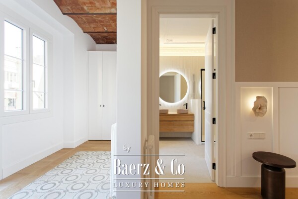 photo 9 Absolute Luxury: Exclusive Renovated Residence in a Historic Finca Regia   Eixample Dreta