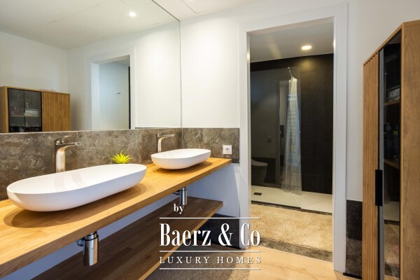 photo 26 Contemporary Elegance, Absolute Light and an Exclusive Lifestyle