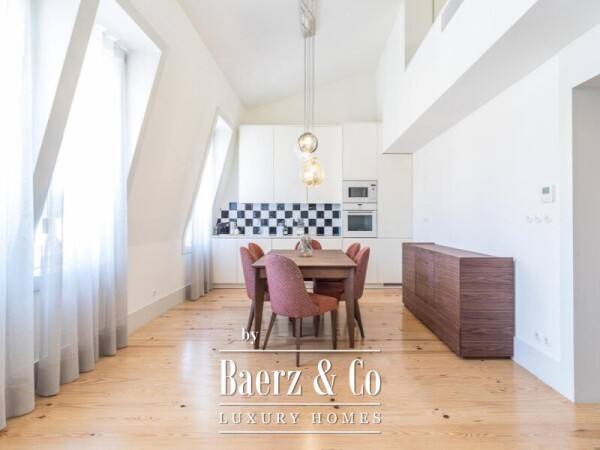 photo 2 2 + 1 bedroom Apartment in Rua de Santa Justa