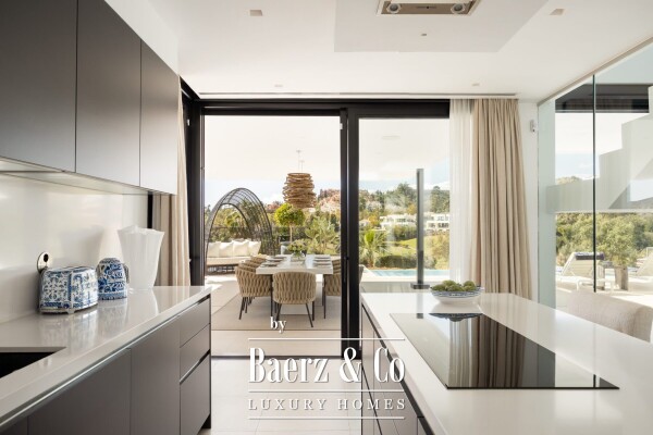 photo 16 Villa - Nueva Andalucia - Marbella - Ref: 8709