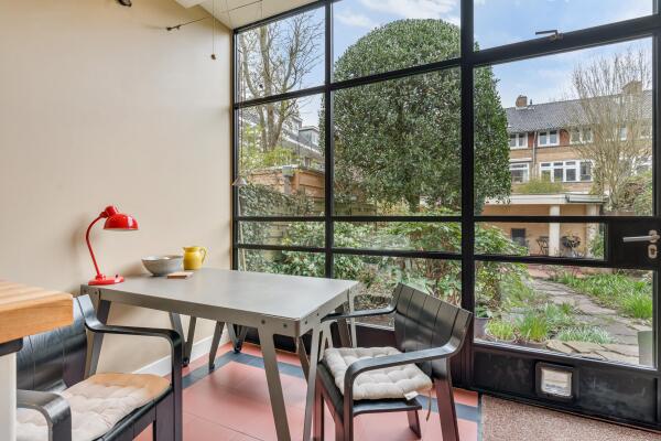 photo 10 Velazquezstraat 12