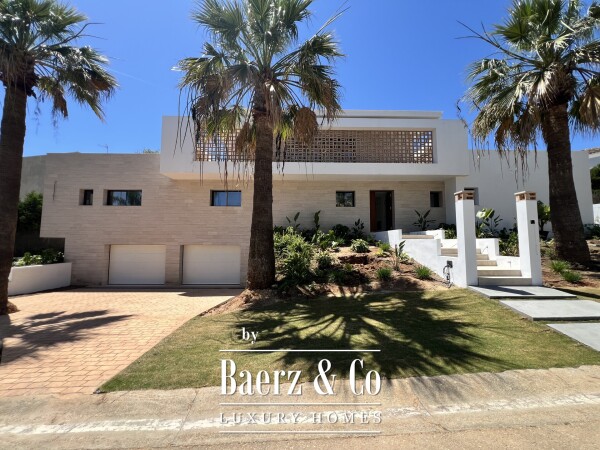 photo 1 Beautiful luxury home in Sotogrande, Sotogrande Costa - Zona B