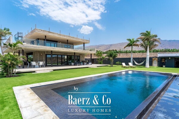 photo 3 Exceptional luxury villa in Adeje
