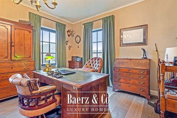 photo 16 Uitzonderlijke Duplex met zicht op kanaal, garage, carport en ruime (wijn)kelder!