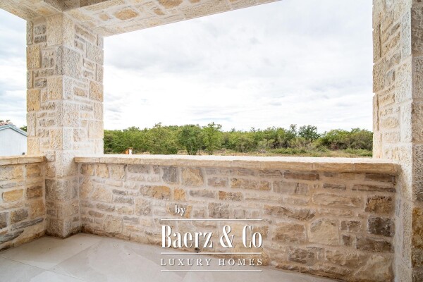 photo 5 Zadar, Žerava - Luxury Stone Villa of Approx. 360 m², 5 En-Suite Bedrooms, Heated Infinity Pool