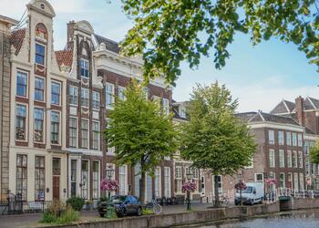 LEIDEN