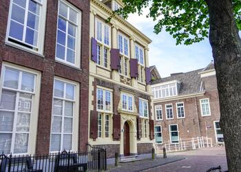 LEIDEN