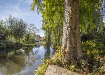 LEIDEN